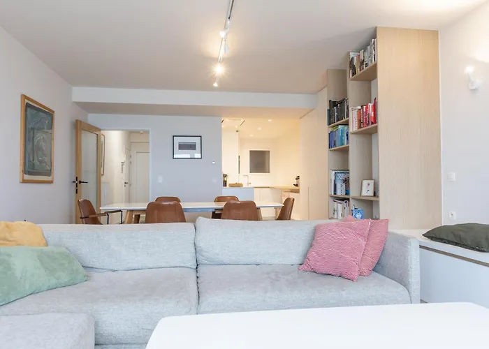 Lecomte - The Shoreline Coastal Walks 190 * Oostende