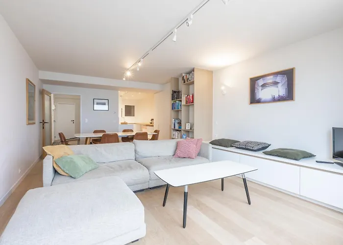 Lecomte - The Shoreline Coastal Walks 190 * Oostende