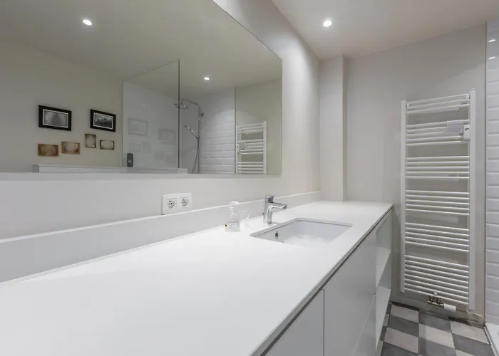 Lecomte - The Shoreline Coastal Walks 190 Oostende