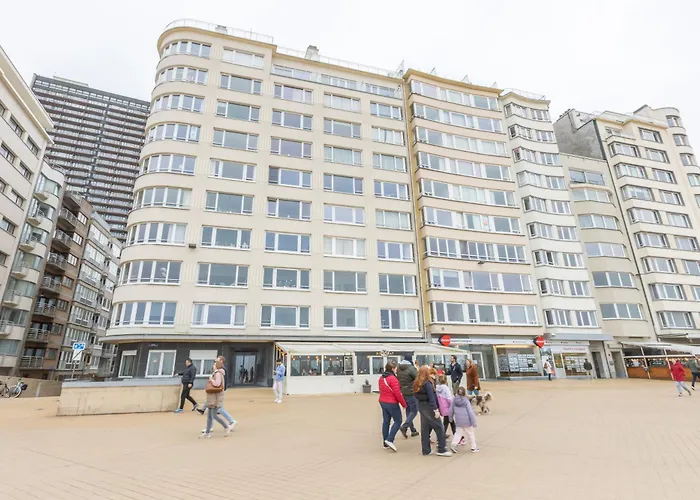 Lecomte - The Shoreline Coastal Walks 190 Oostende