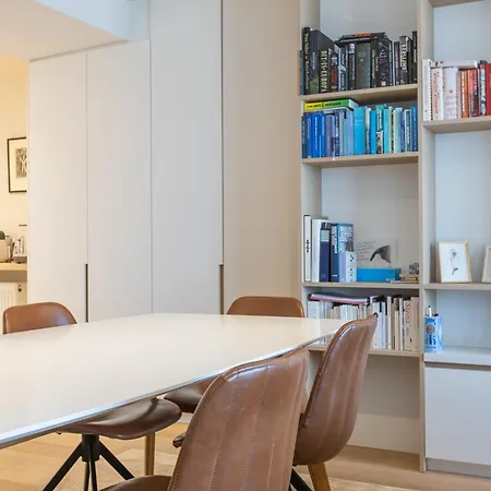 Lecomte - The Shoreline Coastal Walks 190 * Ostenda